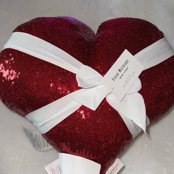 Isaac Mizrahi valentine’s Day, sequent, Heart Shaped Accent Pillow ♥️🩷 - Picture 1 of 6